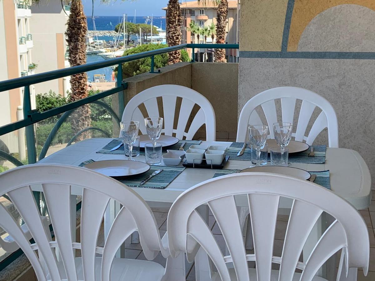 Port Frejus - Le Romanee - Appartement Vue Mer - 2 Chambres Eksteriør billede